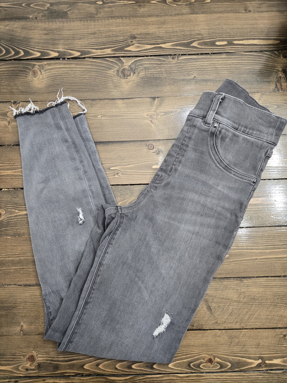 Womens SPANX Slimming Gray Distressed Skinny Jeans Size Small